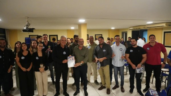 Retomada do crescimento do Estado está ligado ao fortalecimento do interior, destacou o deputado federal, Julio Lopes, em visita à ACIC
